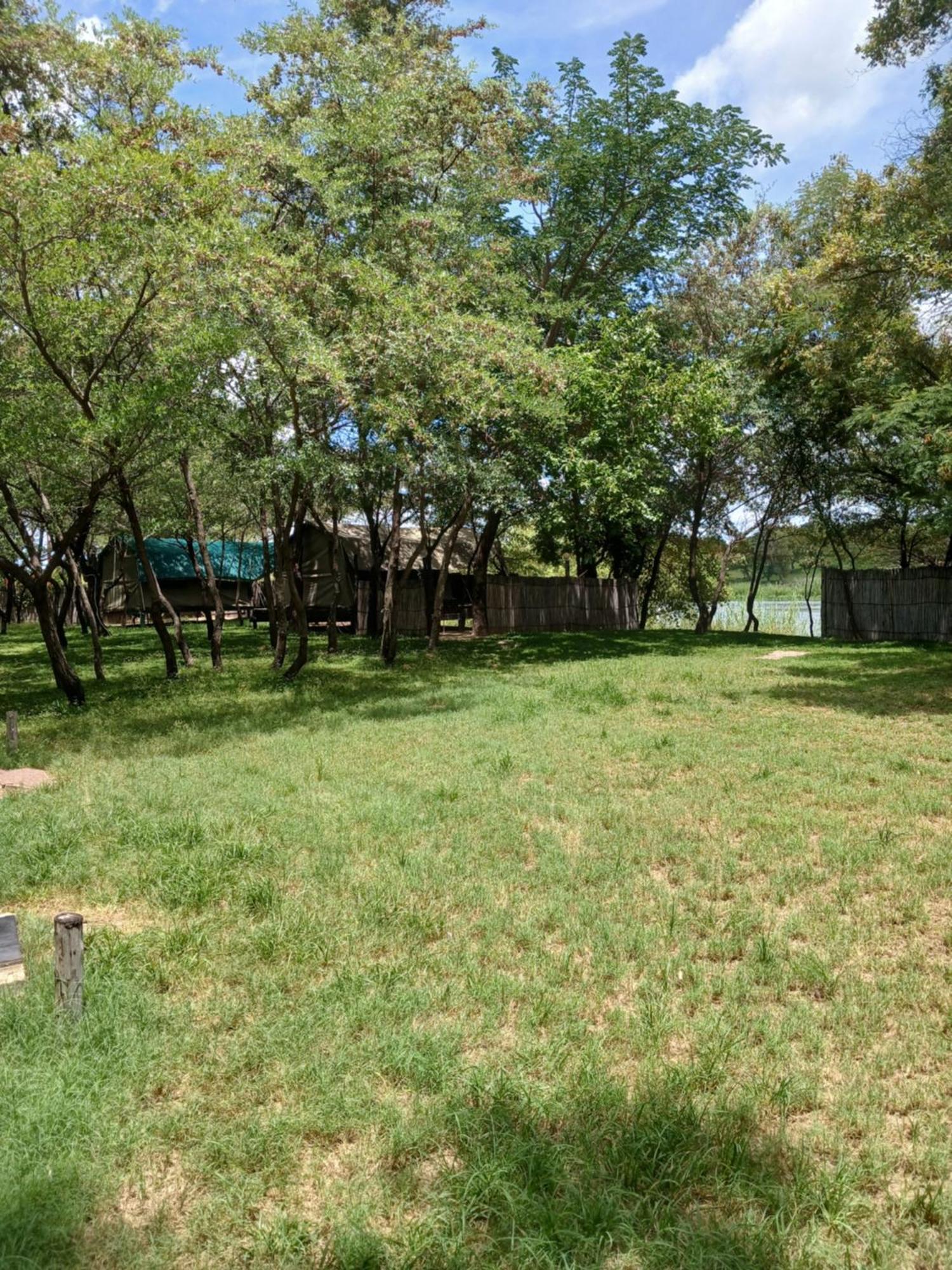 Camp Hogo Kavango Rundu Eksteriør billede