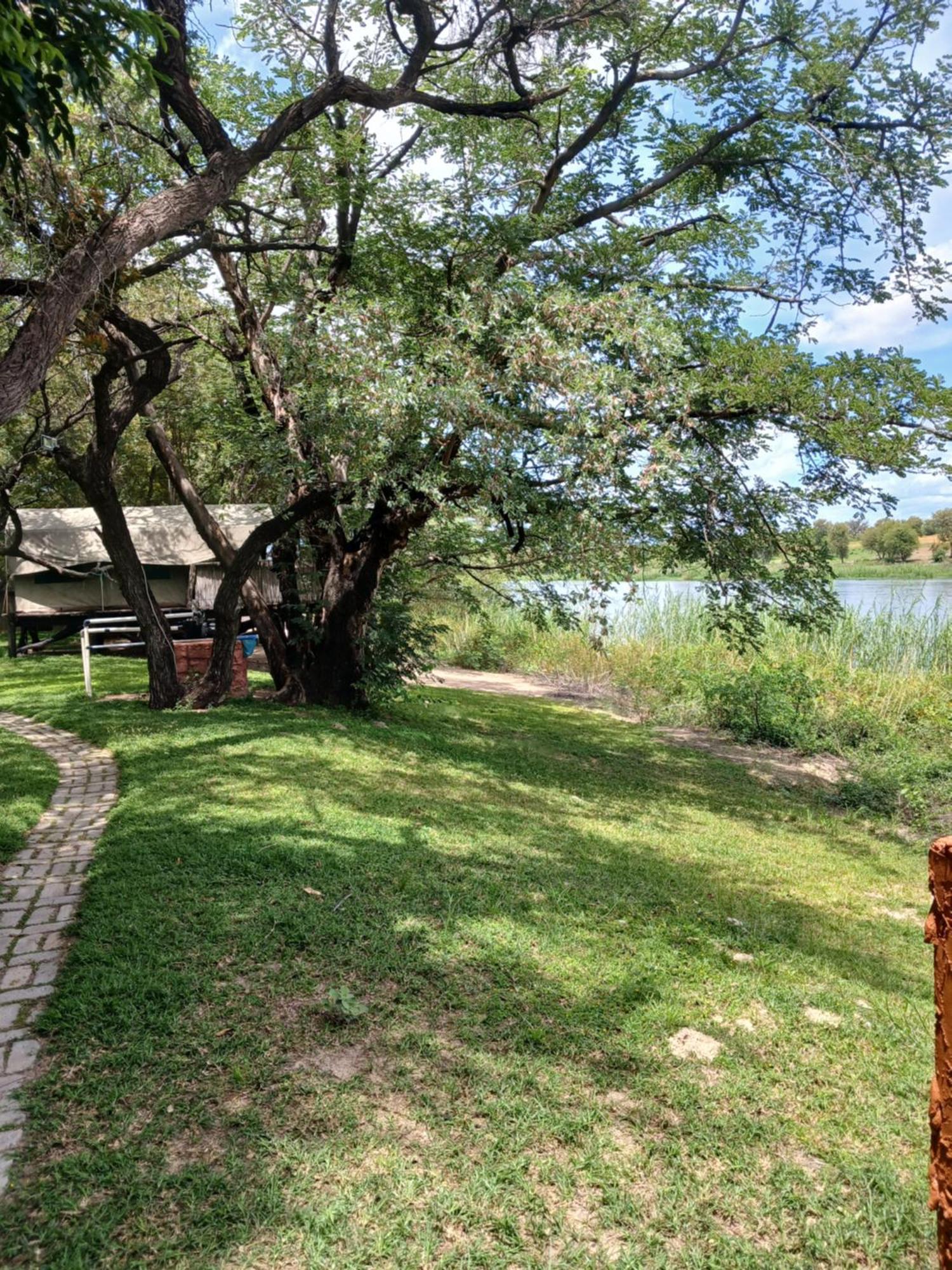 Camp Hogo Kavango Rundu Eksteriør billede